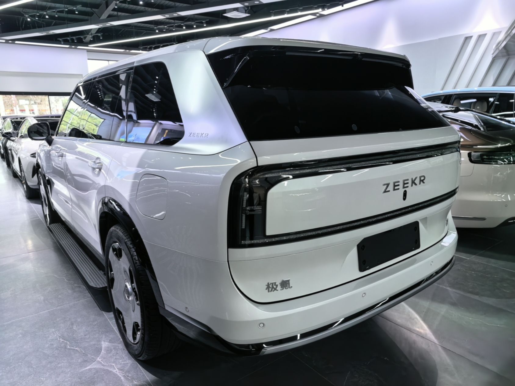 Zeekr 9X 2025 Hyper Edition 70kWh — снимка 4