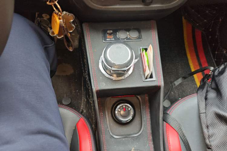 Used Dongfeng NAMMI EX1 2022 Restyled PRO Tiger Glory Deluxe Version Gear Lever