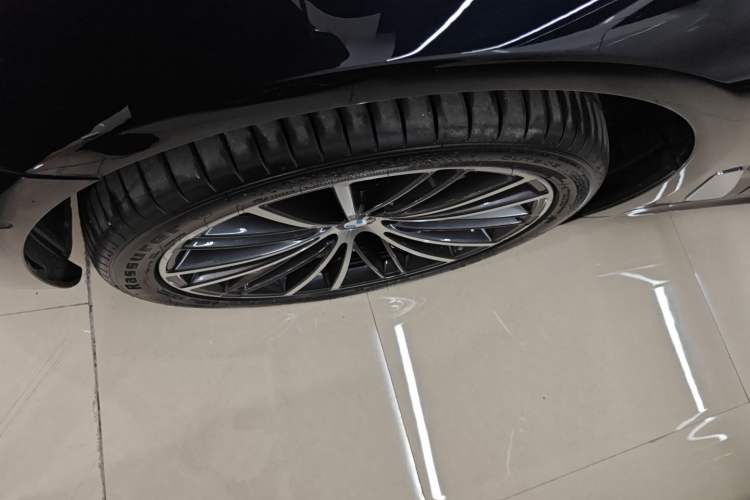 Used BMW 5 Series 2022 Second Facelift 530Li Leading Edition M Sport Package
