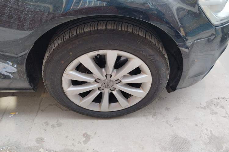 Used Audi A6L 2015 TFSI Millionth Anniversary Intelligent Model Right Front Wheel Hub