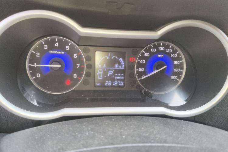 Used Dongfeng Aeolus AX3 2016 1.5L Automatic Shangkue Model