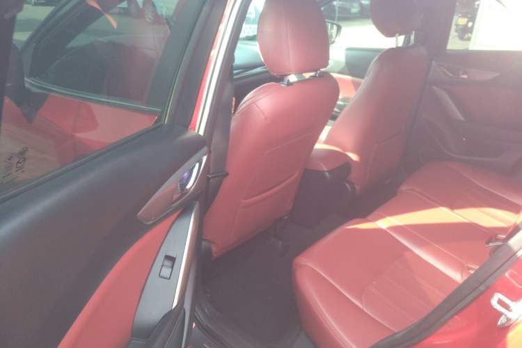 Used Mazda CX-4 2016 2.0L Manual Two-Wheel Drive Blue Sky Dynamic Edition
