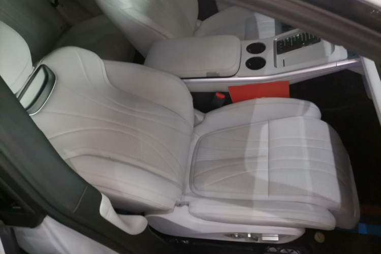 Used XPeng G9 2022 570 Pro Right Front Seat