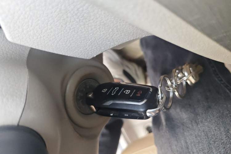 Used Venucia D50 2015 1.6L Manual Fashion Edition
