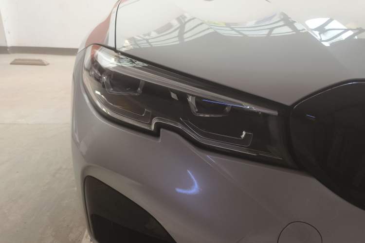 Used BMW 3 Series 2020 Restyled 325i M Sport Night Edition Package Right Front Headlight