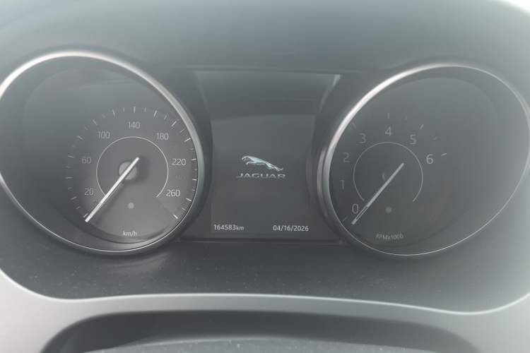 Used Jaguar E-PACE 2018 P200 China VI Instrument Cluster