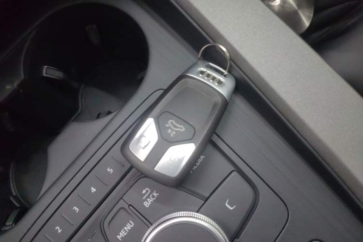 Used Audi A4L 2018 30th Anniversary Edition 40 TFSI Trendy Model