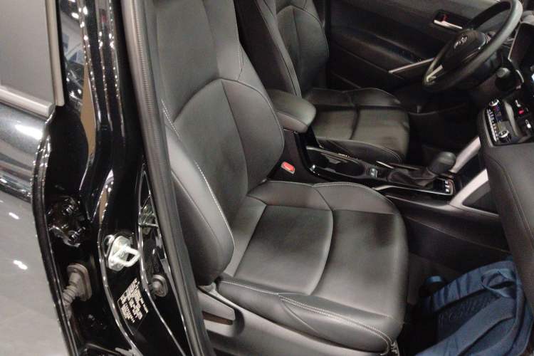 Used Toyota FRONTLANDER 2023 2.0L Smart Electric Hybrid Dual-Engine Luxury Edition
