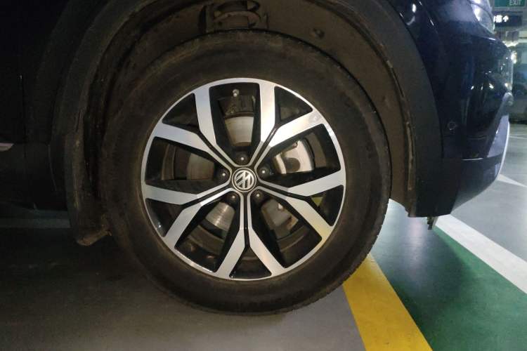 Used Volkswagen Teramont 2020 380TSI Four-Wheel Drive Luxury Version China VI Standard Right Front Wheel Hub
