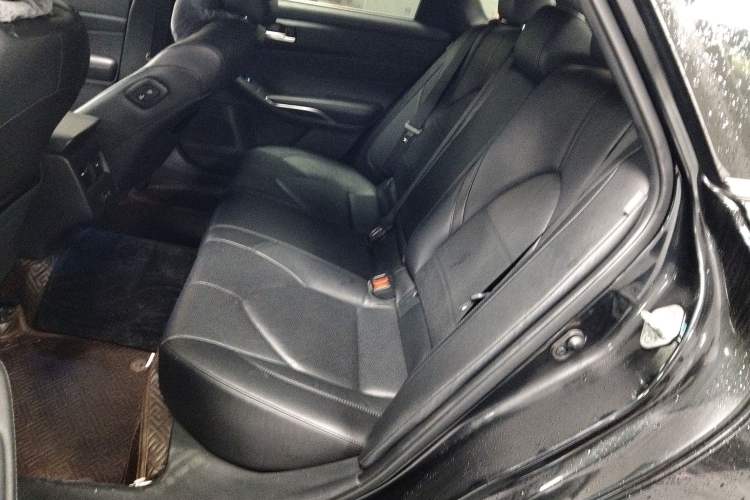 Used Toyota Avalon 2021 2.5L Luxury Edition Left Rear Seat