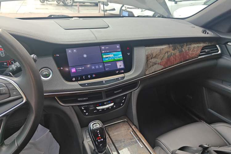 Used Cadillac CT6 2022 28T Fashion Edition Audio And AC Panel