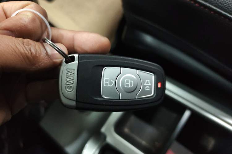 Used Haval H6 2014 Upgraded Model 1.5T Manual Two-Wheel Drive Elite Version Vehicle Key