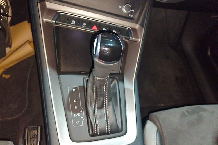 Used Audi Q3 2022 35 TFSI Fashion Dynamic Model
