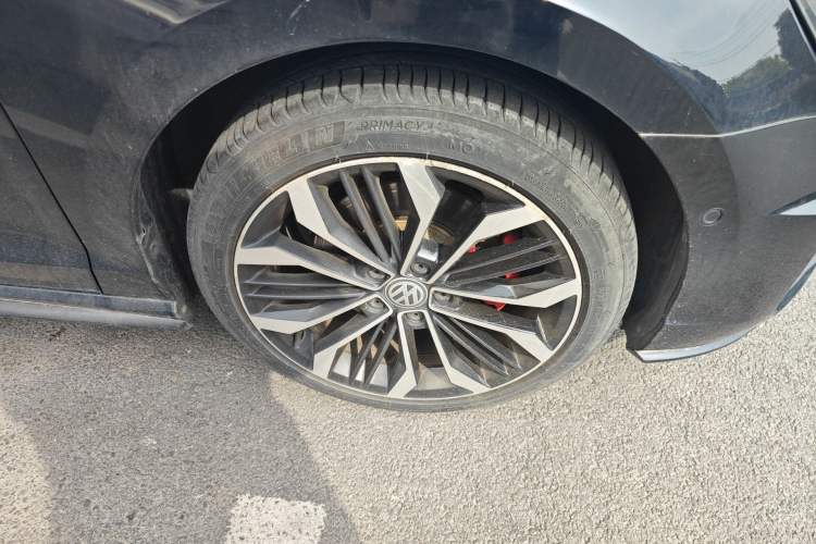 Used Volkswagen Lamando 2017 2.0T GTS Right Front Wheel Hub