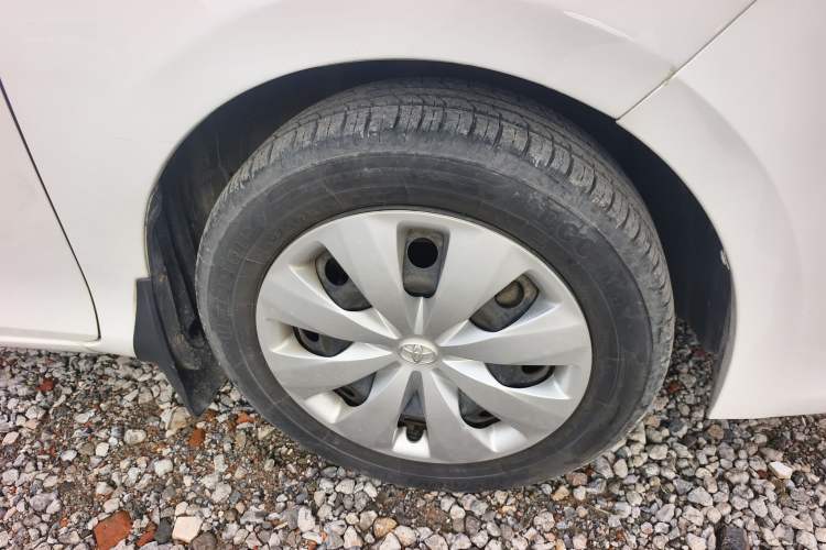 Used Toyota YARiS L Zhi Xuan 2015 1.5E Automatic Charm Edition
