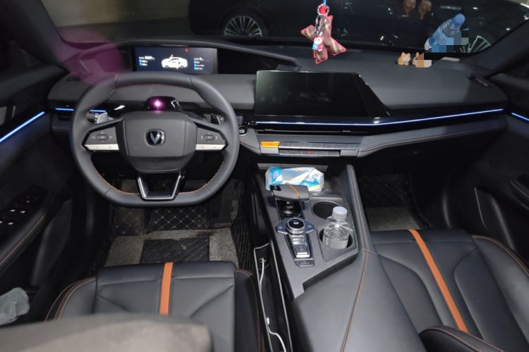 Used Changan UNI-V 2024 1.5T Prestige Edition