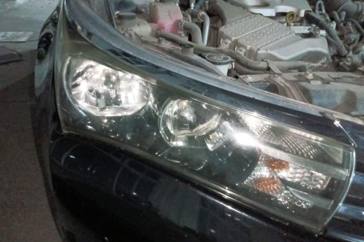 Used Toyota Corolla 2017 1.2T CVT GL Right Front Headlight