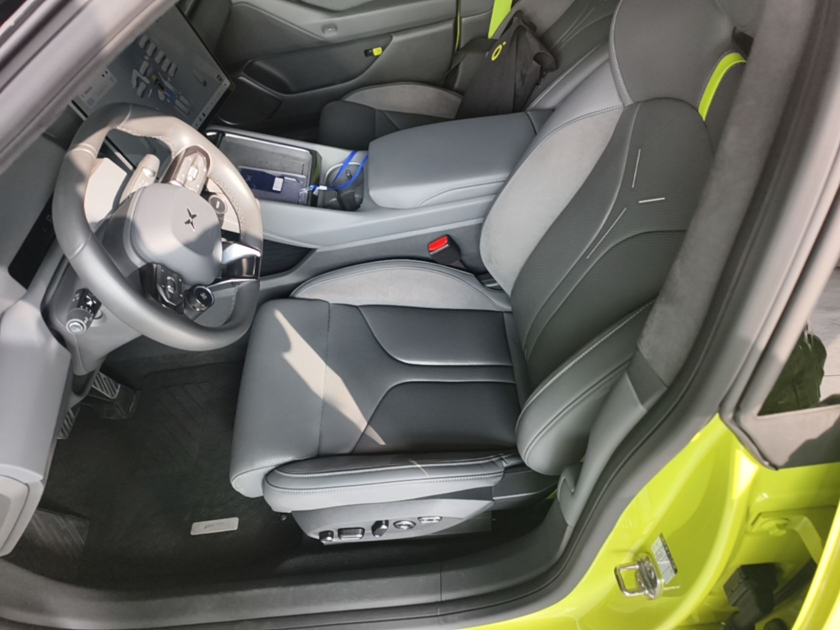 XPeng P7 2025 Model—750 All-Wheel-Drive High-Performance Ultra — снимка 17