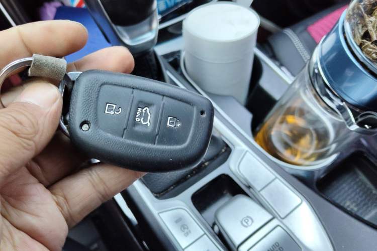 Used Hyundai Tucson 2019 280TGDi Dual-Clutch Two-Wheel Drive Fashion Edition China VI Standard
