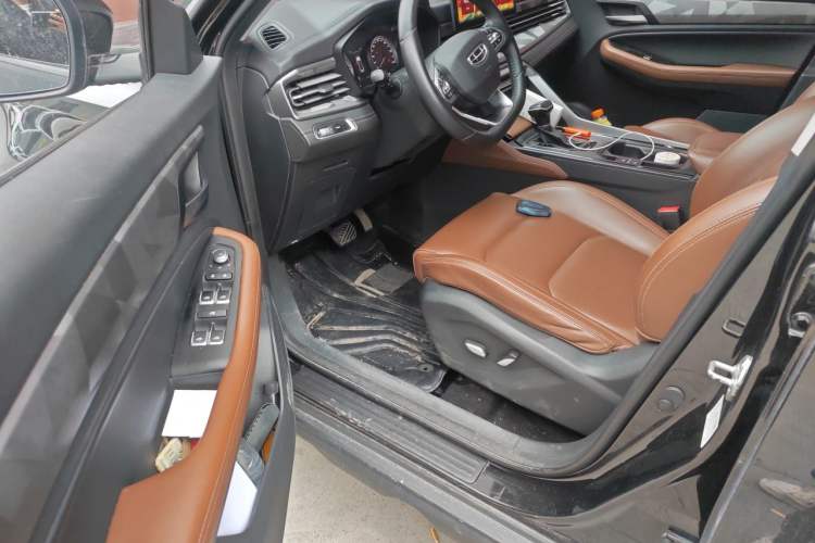 Used Geely Auto Vision X6 2021 PRO 1.4T Automatic Prestige Model
