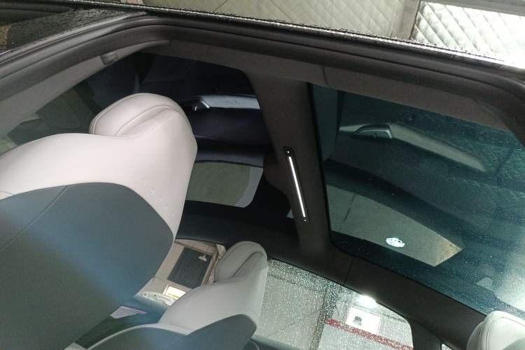 Used ARCFOX Alpha S5 2025 560MAX 185kW Headliner