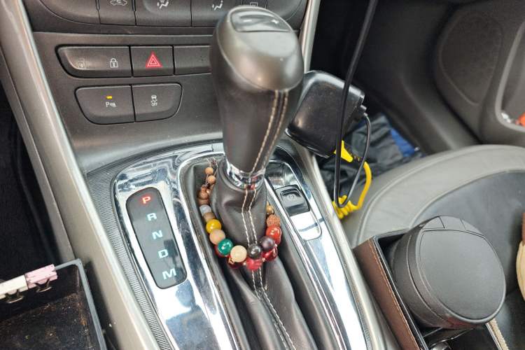 Used Chevrolet Malibu 2014 2.0L Automatic Luxury Edition Gear Lever