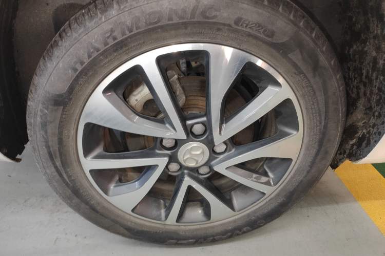 Used BAIC Senova D50 2018 1.5L CVT Luxury Intelligent Drive Edition Exterior 5