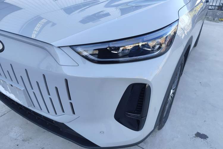 Used Chery Fengyun T9 2024 120 Long-Range Luxury Version 5 Seats Ternary Lithium