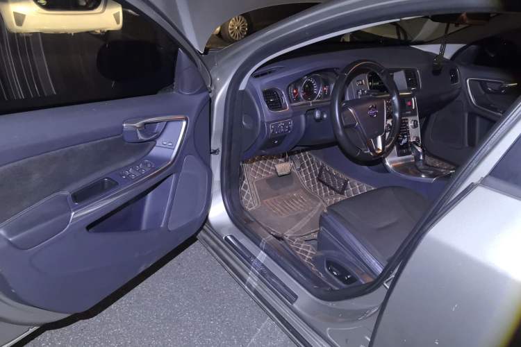 Used Volvo S60 2016 S60L T3 Smart Drive Edition