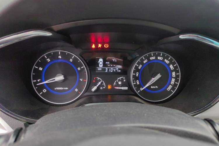 Used Changan Alsvin V7 2015 1.6L Manual Enjoyment Model China IV Standard
