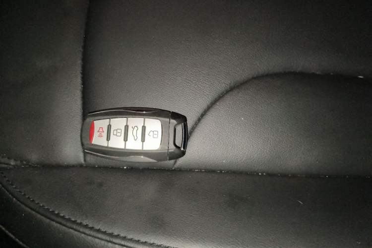 Used Haval H6 2018 Sport Edition 1.5T Automatic Two-Wheel Drive Elite Model China V Standard Vehicle Key