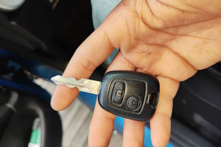 Used Peugeot 207 2011 Sedan 1.4L Manual Yule Edition