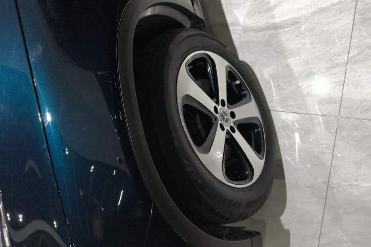 Used Mercedes-Benz GLC 2022 Second Facelift GLC 260 L 4MATIC Dynamic Edition
