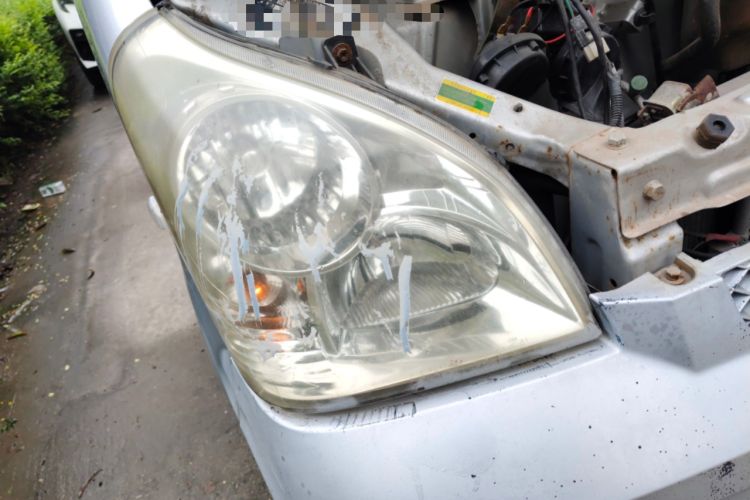 Used Wuling Rongguang 2011 1.2L Standard Version Right Front Headlight
