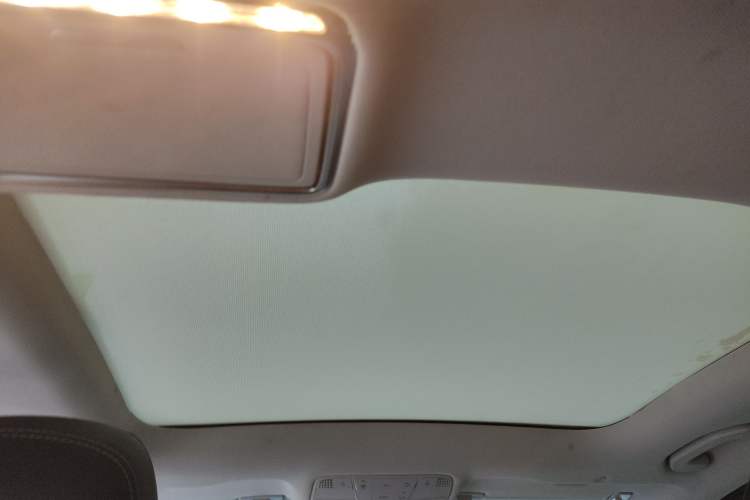 Used Mercedes-Benz C-Class 2019 Restyled C 260 L Sport Edition Headliner