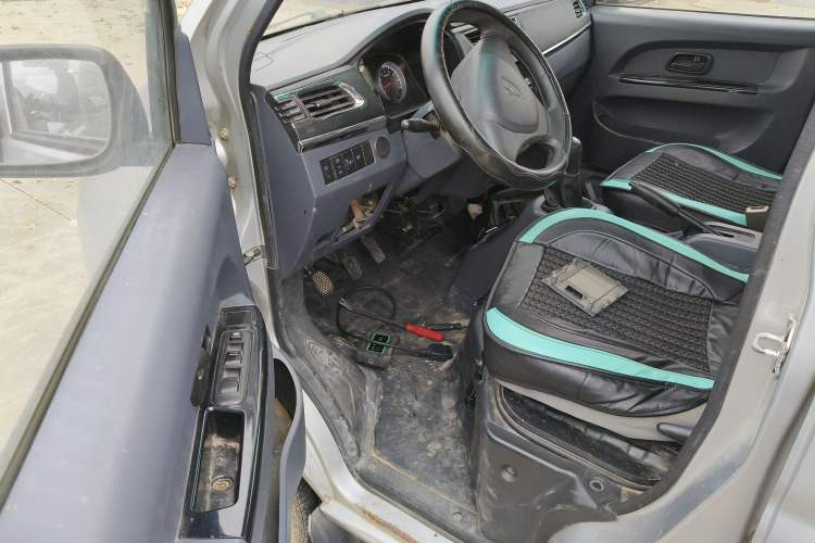 Used Jinbei T3 2019 1.5L China VI Dual-Cab Wealthy-Grade Extended Version JKC1021SS6FL
