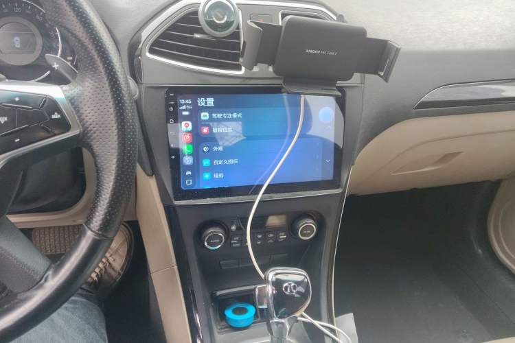 Used BAIC Senova D70 2013 2.0T Elite Edition Audio And AC Panel