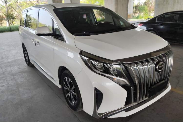 Used GAC Trumpchi M8 2021 Lingxiu Series 390T Deluxe Edition Front Right 45 Deg