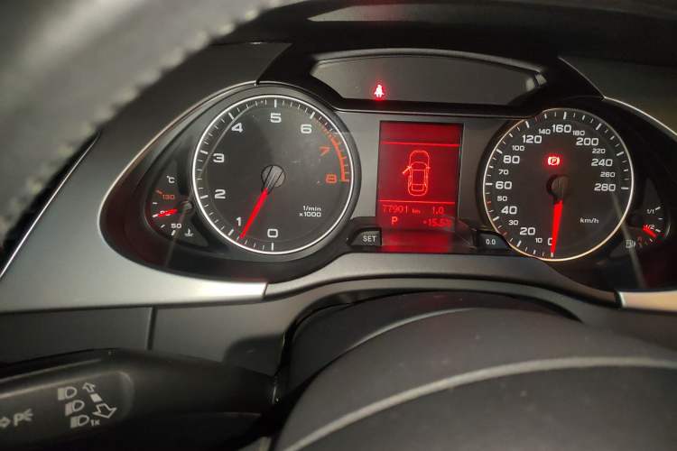 Used Audi A4L 2012 1.8 TFSI Automatic Comfort Model
