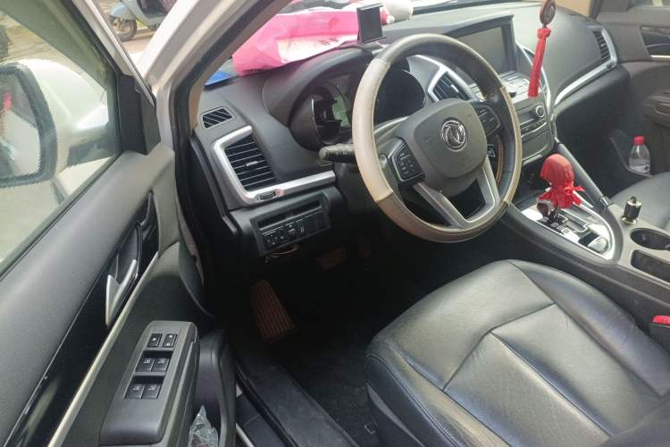Used Dongfeng Aeolus AX7 2015 2.0L Automatic Zhiyi Trim
