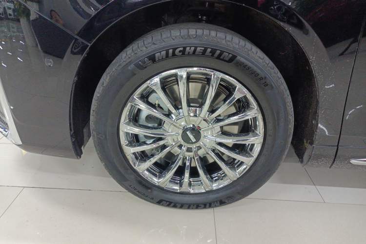 Used Wey Gaoshan 2025 Four-Wheel Drive Alpine 8
