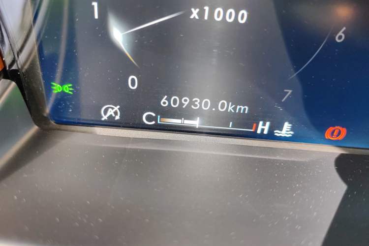 Used Lincoln Navigator 2020 3.5T Prestige Edition Odometer Close Up