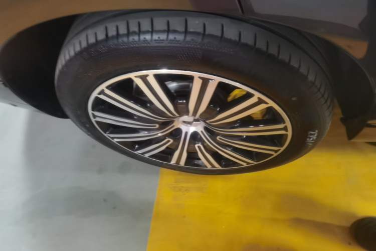 Used Denza N9 2025 Flagship Model