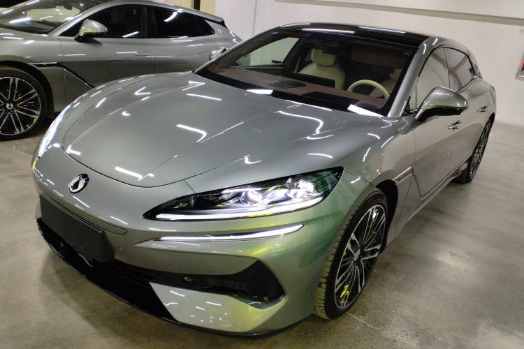 Used Denza Z9GT 2024 1100 Four-Wheel Drive Ultra Version