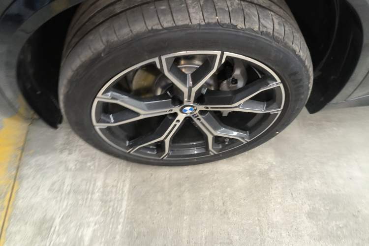 Used BMW X5 2025 Model, xDrive 30Li Prestige M Sport Night Package