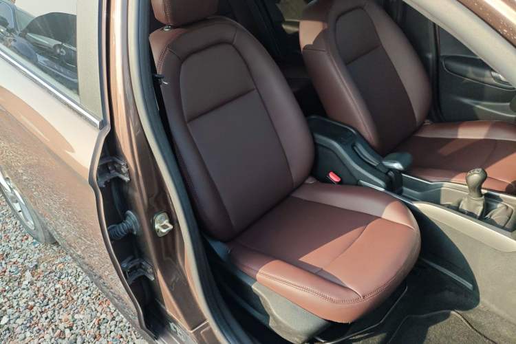 Used Citroen Elysee 2017 1.6L Manual Fashion Model