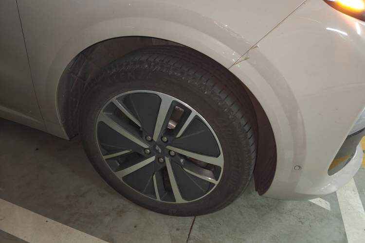 Used Li Auto L6 2024 Max Right Front Wheel Hub