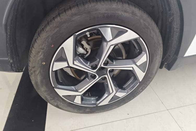 Used Geely Auto FX11 2023 1.5TD DCT Prestige Edition
