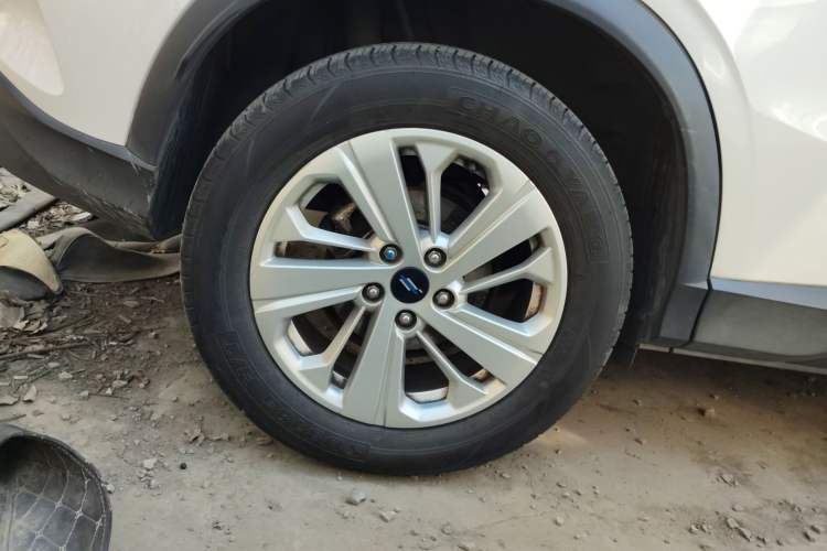Used CHANGAN OSHAN X5 2021 Revised Version 1.6L Manual Luxury Edition
