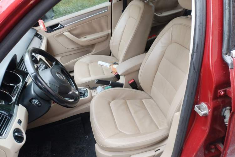 Used Volkswagen Bora 2014 1.6L Automatic Comfort Model
